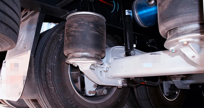 与空气悬架比，油气悬架有哪些独特优势